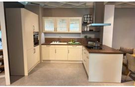 Moderne Landhausküche Hover