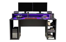 Multimedia-Schreibtisch