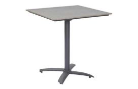 Moderner Bistrotisch