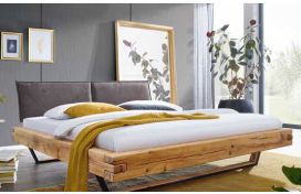 Massives Holzbett Hover