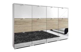 Klappe zu Schuhschrank