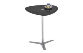 Moderner Beistelltisch