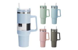 Thermobecher mit Trinkhalm