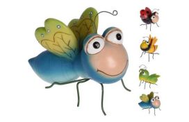 Insekt auf Metallbeinen